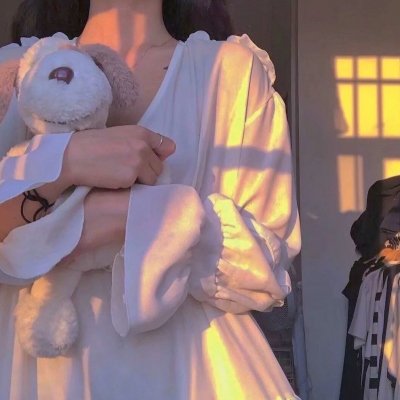云端男女